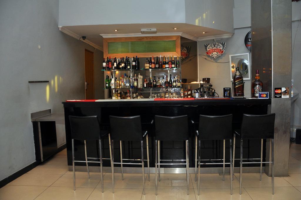Westown Hotel Lagos Exterior foto